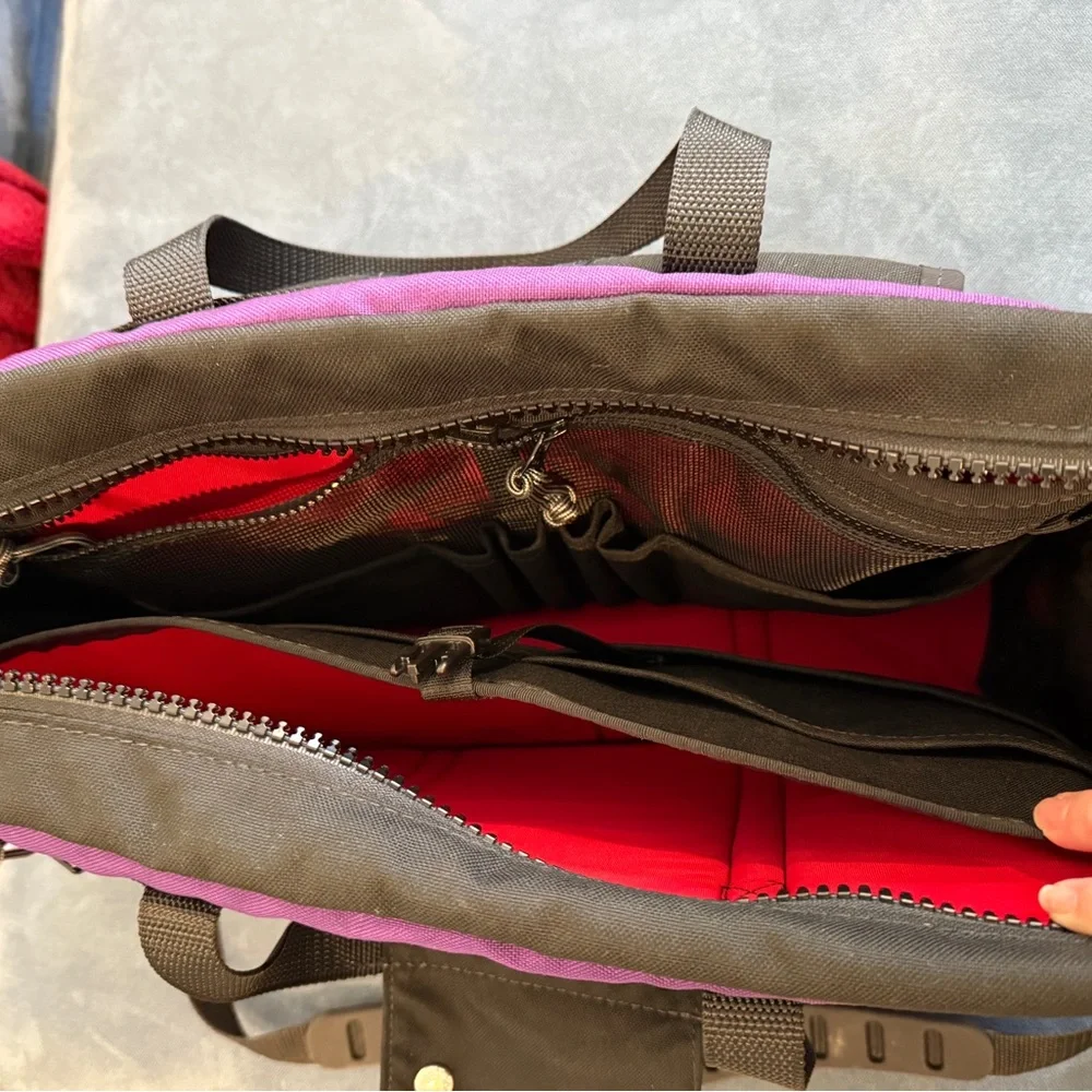 Red Oxx Computer Messenger Bag - Picture 3 of 3